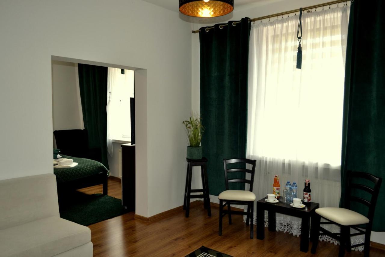 Hotel Piast Nysa Extérieur photo